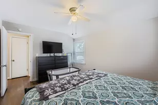 1433 Bristol Ave, Westchester, IL 60154 - Photo 10