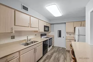 3801 Mission Hills Rd, Northbrook, IL 60062 - Photo 10