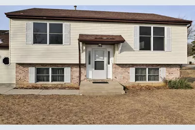 100 Barberry Drive, Crystal Lake, IL 60014 - Photo 2