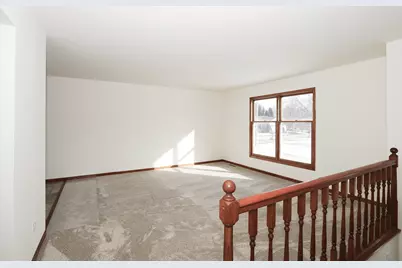 100 Barberry Drive, Crystal Lake, IL 60014 - Photo 4