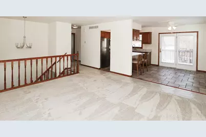 100 Barberry Drive, Crystal Lake, IL 60014 - Photo 6