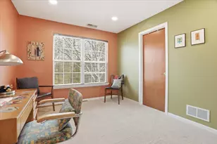 529 Shakespeare Dr, Grayslake, IL 60030 - Photo 18