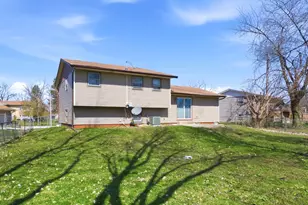 16544 Prairie Ave, South Holland, IL 60473 - Photo 18