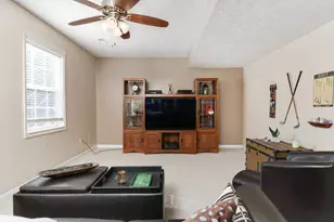 2739 Arrowhead Dr, Bloomington, IL 61704 - Photo 26