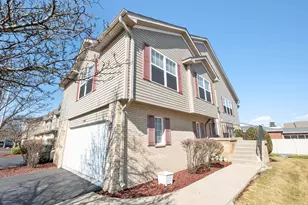 6840 Oak View Ct, Oak Forest, IL 60452 - Photo 2