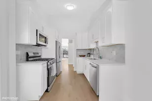 2831 S Embers Ln, Arlington Heights, IL 60005 - Photo 18