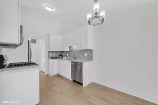 2831 S Embers Ln, Arlington Heights, IL 60005 - Photo 16