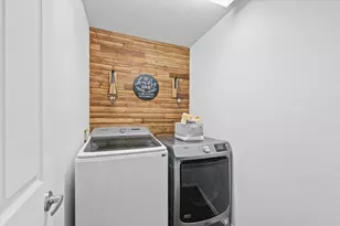 2003 MacIntosh Ln, Monticello, IL 61856 - Photo 24