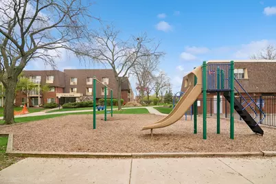 5 Villa Verde Drive #309, Buffalo Grove, IL 60089 - Photo 10