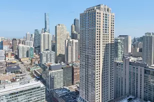 345 N La Salle Dr, Chicago, IL 60654 - Photo 10