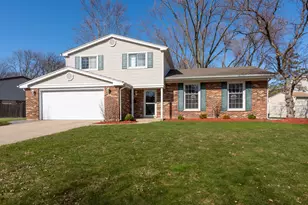 1615 S Harvard Ave, Arlington Heights, IL 60005 - Photo 1
