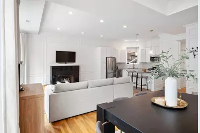 618 W Barry Avenue #2, Chicago, IL 60657 - Photo 6