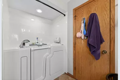 4653 Lindbloom Lane, Cherry Valley, IL 61016 - Photo 20