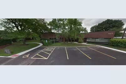 925 N Plum Grove Road, Schaumburg, IL 60173 - Photo 2