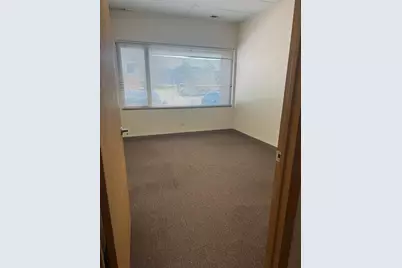 925 N Plum Grove Road, Schaumburg, IL 60173 - Photo 6