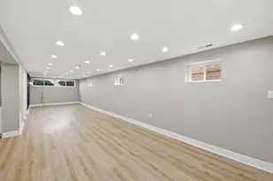 7140 W 64th St, Chicago, IL 60638 - Photo 18