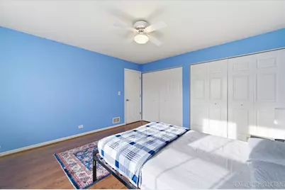 870 S Kilkenny Drive #D, Wheaton, IL 60189 - Photo 16