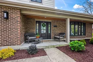 1505 S Kennicott Ave, Arlington Heights, IL 60005 - Photo 4