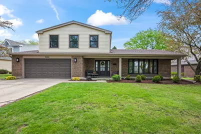 1505 S Kennicott Avenue, Arlington Heights, IL 60005 - Photo 1