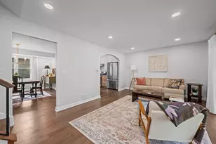 1505 S Kennicott Ave, Arlington Heights, IL 60005 - Photo 8