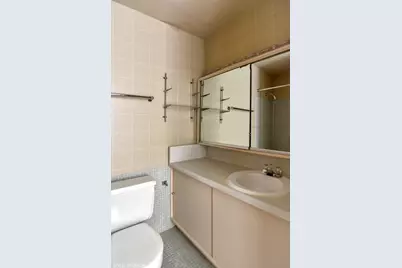 2400 N Lakeview Avenue #701, Chicago, IL 60614 - Photo 8
