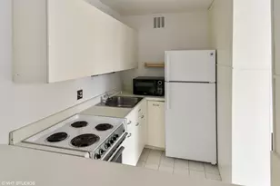 2400 N Lakeview Ave, Chicago, IL 60614 - Photo 6