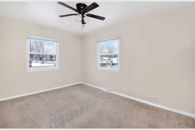 86 Circle Drive E, Montgomery, IL 60538 - Photo 8