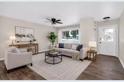 86 Circle Drive E, Montgomery, IL 60538 - Photo 2