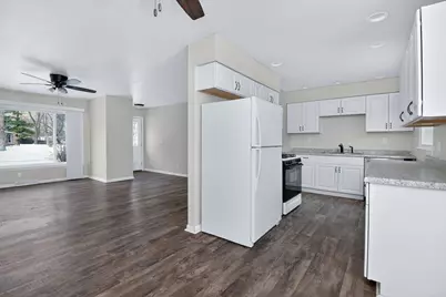 86 Circle Drive E, Montgomery, IL 60538 - Photo 6