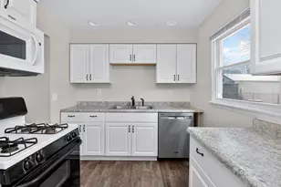 86 Circle Dr E, Montgomery, IL 60538 - Photo 4