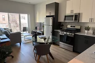 3204 N Clifton Ave, Chicago, IL 60657 - Photo 2