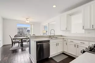 2598 Barnhart St, West Chicago, IL 60185 - Photo 14