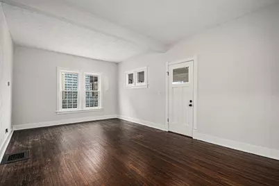 819 Pearl Street, Aurora, IL 60505 - Photo 2