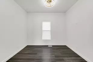 1005 W 123rd St, Calumet Park, IL 60827 - Photo 16