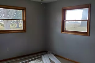 728 N 2853rd Rd, Utica, IL 61373 - Photo 12