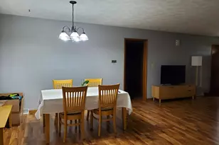 728 N 2853rd Rd, Utica, IL 61373 - Photo 8