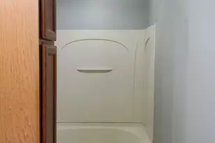 728 N 2853rd Rd, Utica, IL 61373 - Photo 10