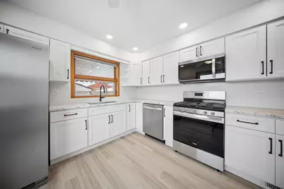 8229 W Giddings Street, Norridge, IL 60706 - Photo 4