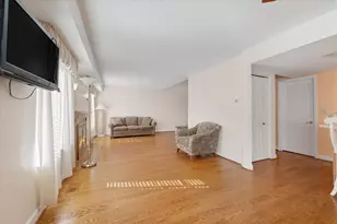 475 Sarah Ct, Wood Dale, IL 60191 - Photo 10
