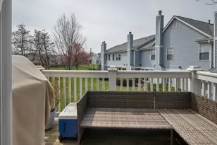 1903 Quaker Hollow Ln, Streamwood, IL 60107 - Photo 22