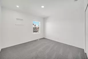 947 Kensington Dr, Northbrook, IL 60062 - Photo 8