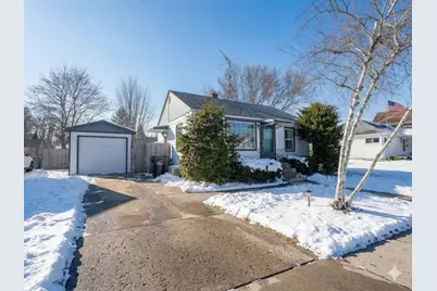 10109 Covell Street, Richmond, IL 60071 - Photo 2