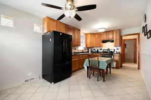 7726 S Troy St, Chicago, IL 60652 - Photo 8