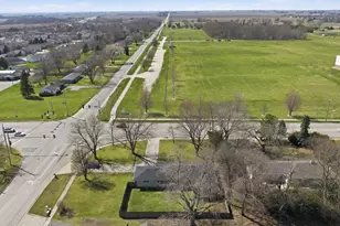 1920 S 4th St, Dekalb, IL 60115 - Photo 38