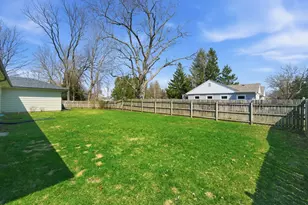 1920 S 4th St, Dekalb, IL 60115 - Photo 30