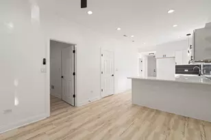 7337 S Green St, Chicago, IL 60621 - Photo 14