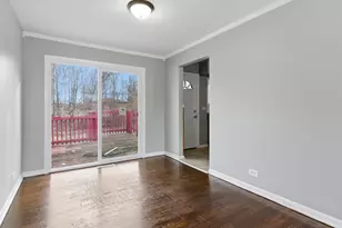 15217 Waterman Dr, South Holland, IL 60473 - Photo 8