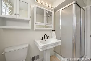 9 Notre Dame Dr, Naperville, IL 60540 - Photo 12
