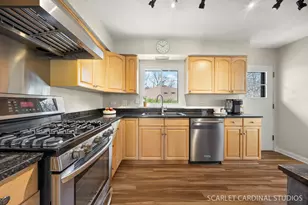 9 Notre Dame Dr, Naperville, IL 60540 - Photo 8