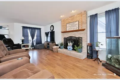 301 Tanager Drive, Woodstock, IL 60098 - Photo 8